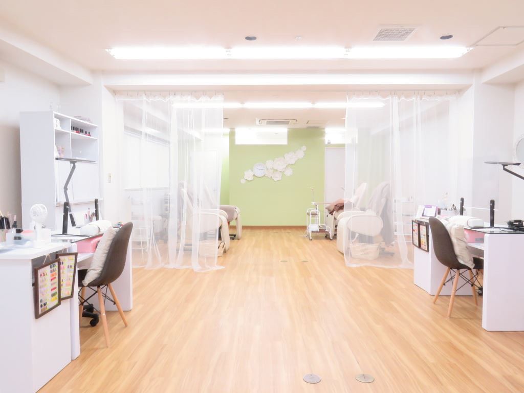 武蔵小山 サロン内装 店内